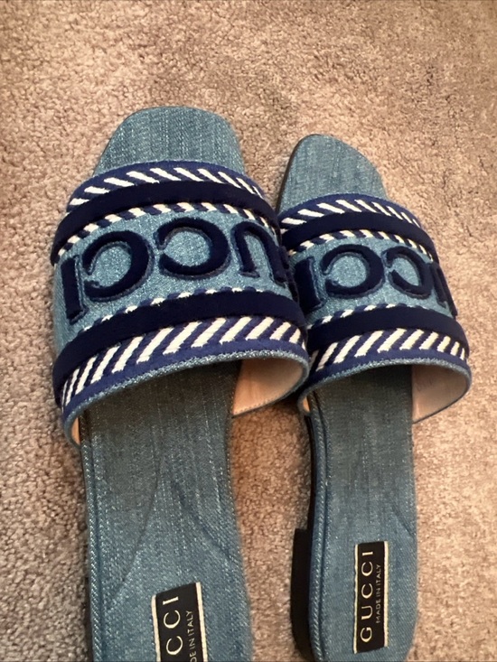 Gucci Denim Logo Slide Sandals in Light Blue and Navy - Picture 14 of 16